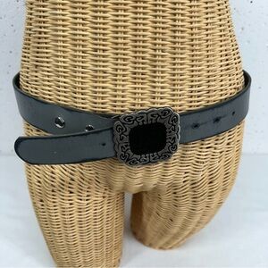 FosterWeld Women's Unisex Size Small Gray Leather Belt Black & Silver Buckle